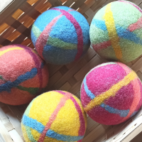 Filges Spielball 9cm aus Schurwolle (Bioland kbT) - Wollball aus reiner Bioland kbT Schafschurwolle